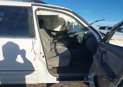 2005 Toyota Sequoia Sr5 V8 from USA, damaged, VIN 5TDBT44A55S246153